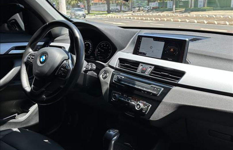 BMW X1 2020 2.0 16V TURBO ACTIVEFLEX SDRIVE20I 4P AUTOMÁTICO - Carango 121109 - Foto 8