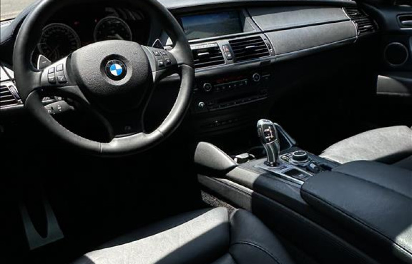 BMW X6 2014 4.4 M 4X4 COUPÉ V8 32V BI-TURBO GASOLINA 4P AUTOMÁTICO - Carango 119749 - Foto 2