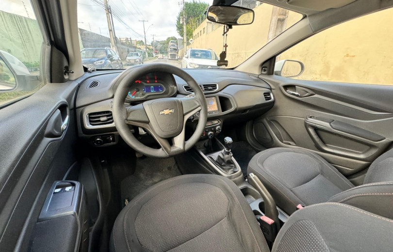 CHEVROLET ONIX 2015 1.4 MPFI LT 8V FLEX 4P MANUAL - Carango - 124032 - Foto 5 CHEVROLET ONIX 2015 1.4 MPFI LT 8V FLEX 4P MANUAL - Carango 124032 - Foto 5