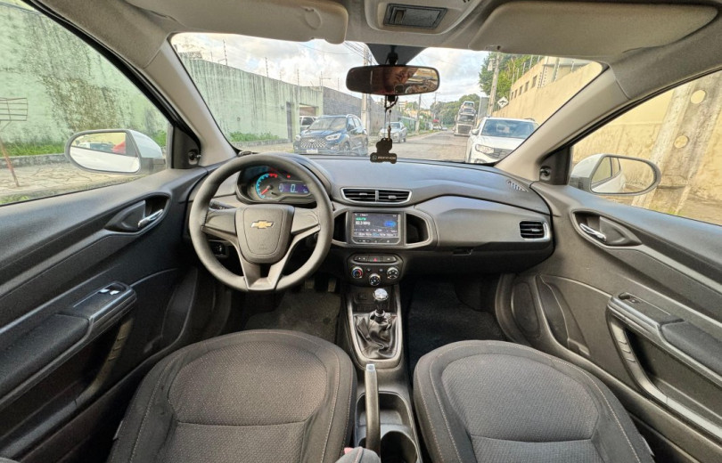 CHEVROLET ONIX 2015 1.4 MPFI LT 8V FLEX 4P MANUAL - Carango - 124032 - Foto 7 CHEVROLET ONIX 2015 1.4 MPFI LT 8V FLEX 4P MANUAL - Carango 124032 - Foto 7