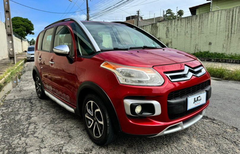 CITROËN AIRCROSS 2011 1.6 EXCLUSIVE 16V FLEX 4P MANUAL - Carango - 124026 - Foto 9 CITROËN AIRCROSS 2011 1.6 EXCLUSIVE 16V FLEX 4P MANUAL - Carango 124026 - Foto 9
