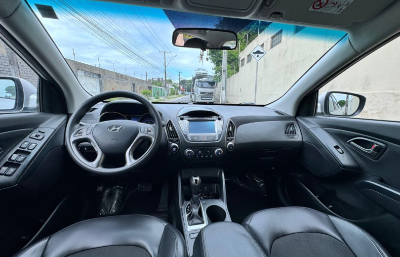 HYUNDAI IX35 2018 2.0 MPFI GL 16V FLEX 4P AUTOMÁTICO - Carango - 124081 - Foto 6 HYUNDAI IX35 2018 2.0 MPFI GL 16V FLEX 4P AUTOMÁTICO - Carango 124081 - Foto 6
