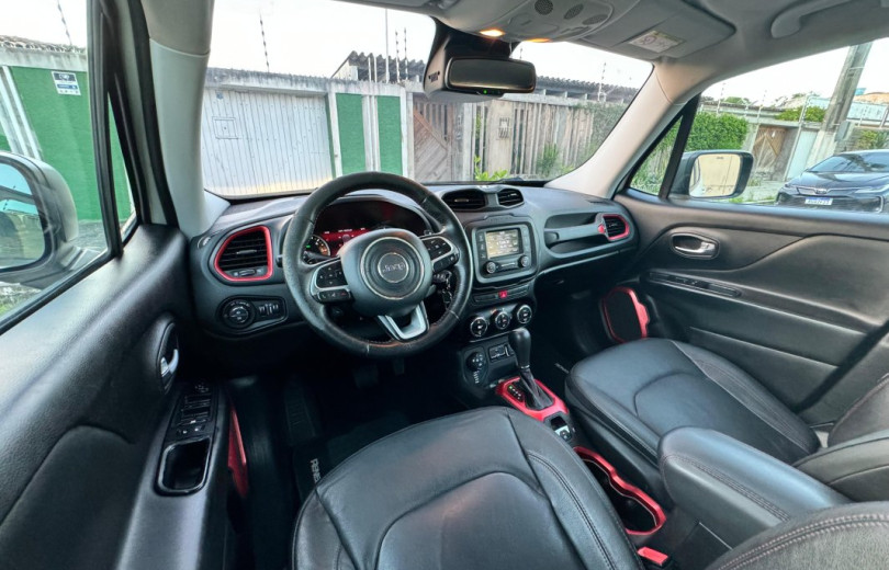 JEEP RENEGADE 2016 2.0 16V TURBO DIESEL TRAILHAWK 4P 4X4 AUTOMÁTICO - Carango - 123847 - Foto 5 JEEP RENEGADE 2016 2.0 16V TURBO DIESEL TRAILHAWK 4P 4X4 AUTOMÁTICO - Carango 123847 - Foto 5