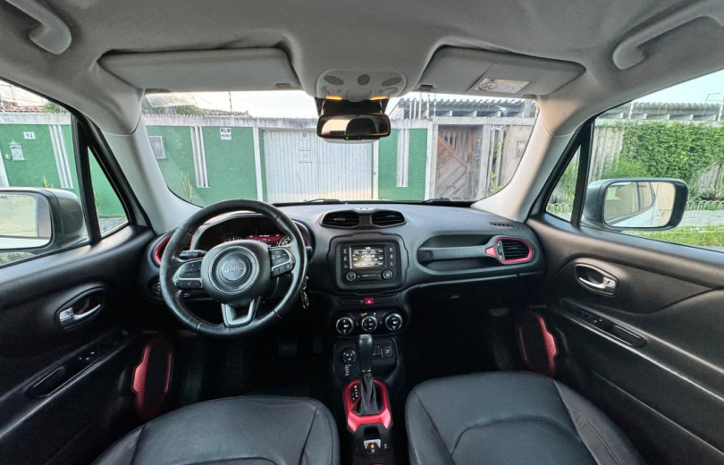 JEEP RENEGADE 2016 2.0 16V TURBO DIESEL TRAILHAWK 4P 4X4 AUTOMÁTICO - Carango - 123847 - Foto 8 JEEP RENEGADE 2016 2.0 16V TURBO DIESEL TRAILHAWK 4P 4X4 AUTOMÁTICO - Carango 123847 - Foto 8