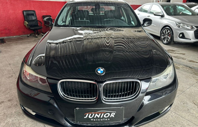 BMW 320i 2010 2.0 16V GASOLINA 4P AUTOMATICO - Carango - 124646 - Foto 2 BMW 320i 2010 2.0 16V GASOLINA 4P AUTOMATICO - Carango 124646 - Foto 2