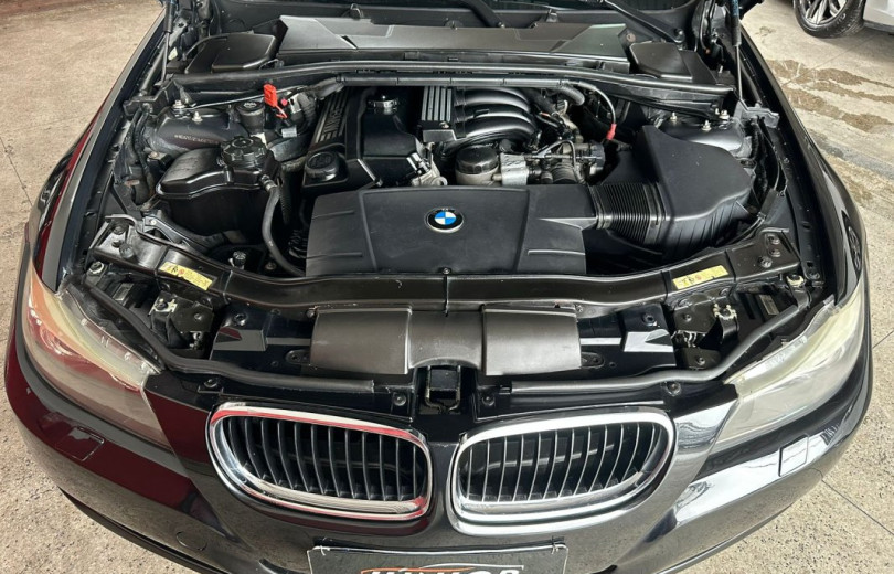 BMW 320i 2010 2.0 16V GASOLINA 4P AUTOMATICO - Carango - 124646 - Foto 10 BMW 320i 2010 2.0 16V GASOLINA 4P AUTOMATICO - Carango 124646 - Foto 10