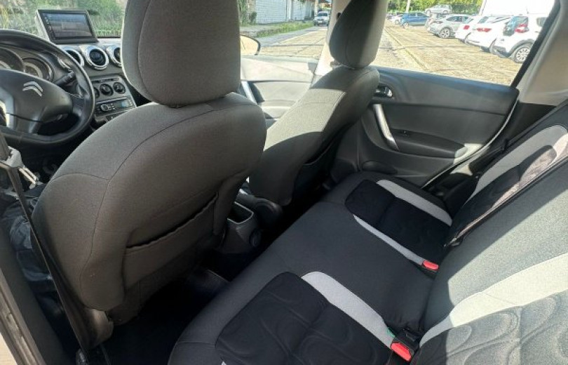 CITROËN C3 2014 1.5 TENDANCE 8V FLEX 4P MANUAL - Carango - 124230 - Foto 7 CITROËN C3 2014 1.5 TENDANCE 8V FLEX 4P MANUAL - Carango 124230 - Foto 7