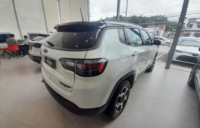 JEEP COMPASS 2023 2.0 16V DIESEL TRAILHAWK 4X4 AUTOMÁTICO - Carango - 124125 - Foto 3 JEEP COMPASS 2023 2.0 16V DIESEL TRAILHAWK 4X4 AUTOMÁTICO - Carango 124125 - Foto 3