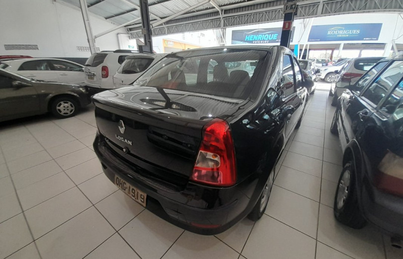 RENAULT LOGAN 2012 1.0 AUTHENTIQUE 16V FLEX 4P MANUAL - Carango - 124306 - Foto 3 RENAULT LOGAN 2012 1.0 AUTHENTIQUE 16V FLEX 4P MANUAL - Carango 124306 - Foto 3