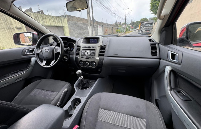 FORD RANGER 2013 2.5 XLT 4X2 CD 16V FLEX 4P MANUAL - Carango - 125447 - Foto 7 FORD RANGER 2013 2.5 XLT 4X2 CD 16V FLEX 4P MANUAL - Carango 125447 - Foto 7