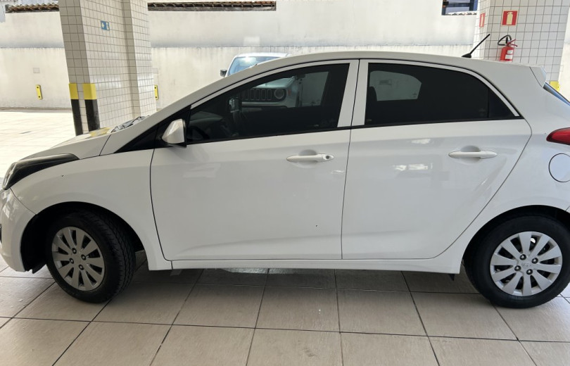 HYUNDAI HB20 2015 1.0 COMFORT 12V FLEX 4P MANUAL - Carango - 125525 - Foto 6 HYUNDAI HB20 2015 1.0 COMFORT 12V FLEX 4P MANUAL - Carango 125525 - Foto 6