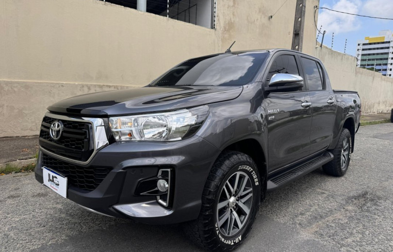 TOYOTA HILUX 2020 2.7 SRV 4X2 CD 16V FLEX 4P AUTOMÁTICO - Carango - 125448 - Foto 1 TOYOTA HILUX 2020 2.7 SRV 4X2 CD 16V FLEX 4P AUTOMÁTICO - Carango 125448 - Foto 1