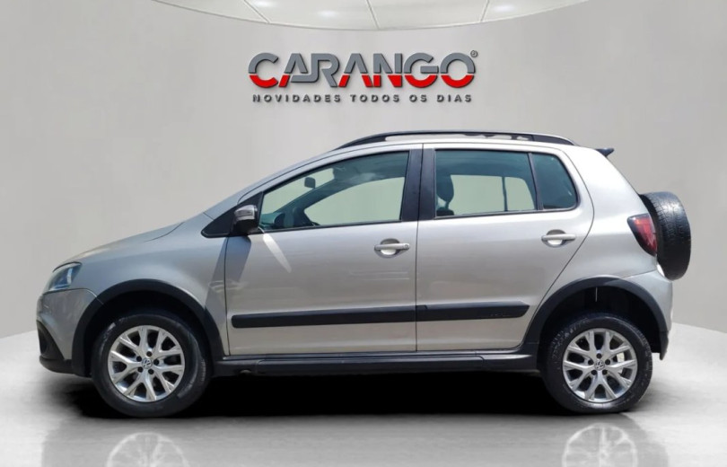VOLKSWAGEN CROSSFOX 2014 1.6 MI 8V TOTAL FLEX 4P MANUAL - Carango - 125362 - Foto 7 VOLKSWAGEN CROSSFOX 2014 1.6 MI 8V TOTAL FLEX 4P MANUAL - Carango 125362 - Foto 7