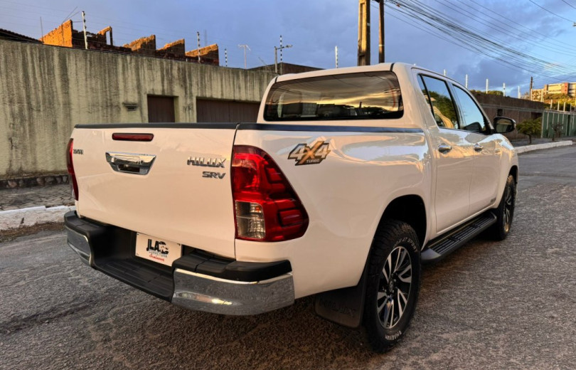 TOYOTA HILUX 2019 2.8 SRV 4X4  DIESEL 4P AUT. - Carango - 125698 - Foto 4 TOYOTA HILUX 2019 2.8 SRV 4X4  DIESEL 4P AUT. - Carango 125698 - Foto 4