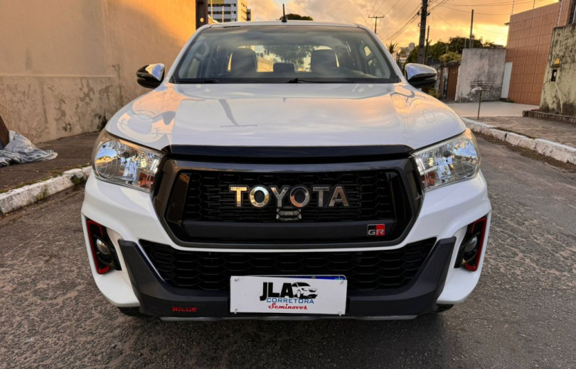 TOYOTA HILUX 2019 2.8 SRV 4X4  DIESEL 4P AUT. - Carango - 125698 - Foto 2 TOYOTA HILUX 2019 2.8 SRV 4X4  DIESEL 4P AUT. - Carango 125698 - Foto 2