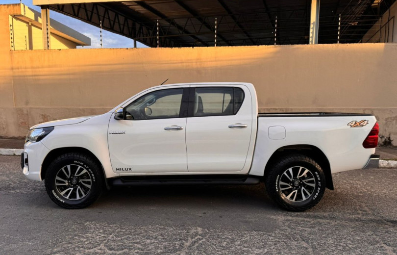 TOYOTA HILUX 2019 2.8 SRV 4X4  DIESEL 4P AUT. - Carango - 125698 - Foto 3 TOYOTA HILUX 2019 2.8 SRV 4X4  DIESEL 4P AUT. - Carango 125698 - Foto 3