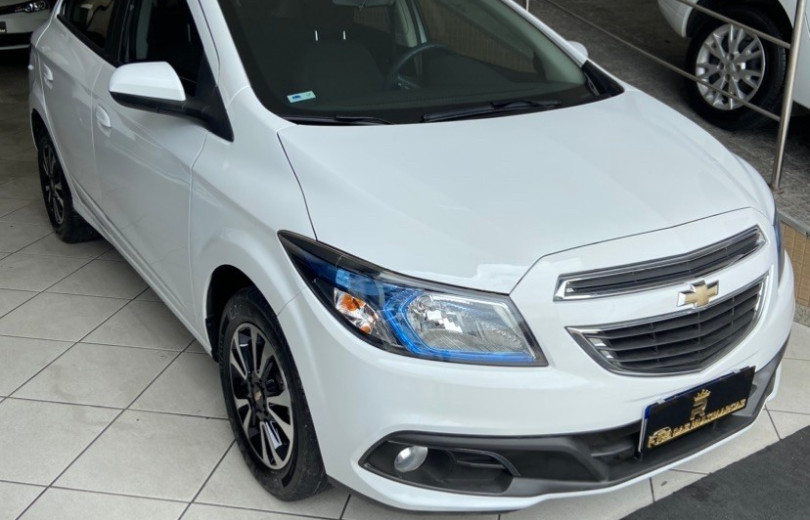 CHEVROLET ONIX 2015 1.4 MPFI LTZ 8V FLEX 4P MANUAL - Carango - 126384 - Foto 3 CHEVROLET ONIX 2015 1.4 MPFI LTZ 8V FLEX 4P MANUAL - Carango 126384 - Foto 3