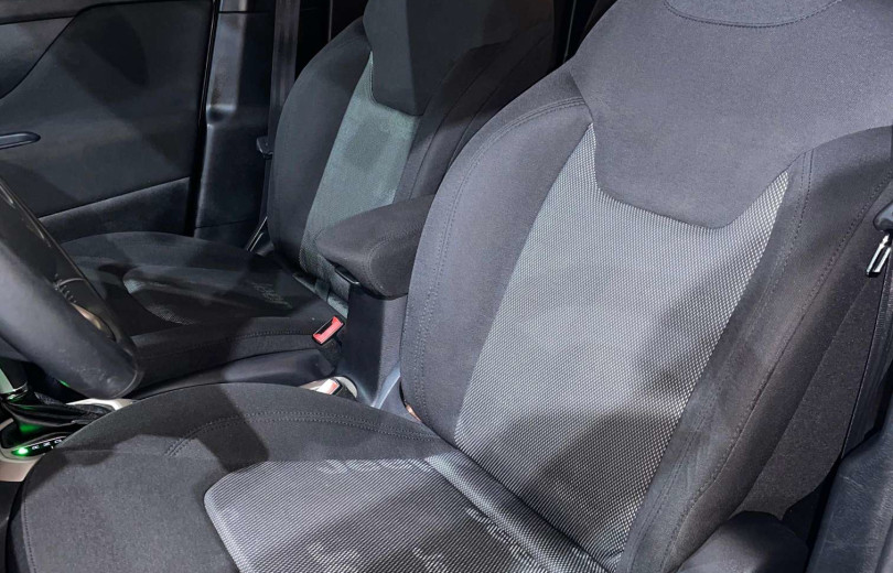 JEEP RENEGADE 2017 1.8 16V FLEX LONGITUDE 4P AUTOMÁTICO - Carango - 126288 - Foto 9 JEEP RENEGADE 2017 1.8 16V FLEX LONGITUDE 4P AUTOMÁTICO - Carango 126288 - Foto 9