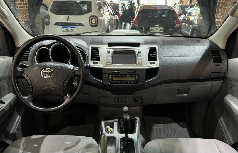 TOYOTA HILUX 2010 3.0 SRV 4X4 CD 16V TURBO INTERCOOLER DIESEL 4P AUTOMÁTICO - Carango - 126647 - Foto 6 TOYOTA HILUX 2010 3.0 SRV 4X4 CD 16V TURBO INTERCOOLER DIESEL 4P AUTOMÁTICO - Carango 126647 - Foto 6