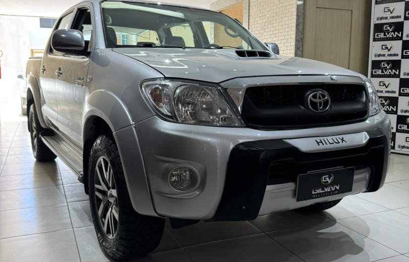 TOYOTA HILUX 2010 3.0 SRV 4X4 CD 16V TURBO INTERCOOLER DIESEL 4P AUTOMÁTICO - Carango - 126647 - Foto 1 TOYOTA HILUX 2010 3.0 SRV 4X4 CD 16V TURBO INTERCOOLER DIESEL 4P AUTOMÁTICO - Carango 126647 - Foto 1