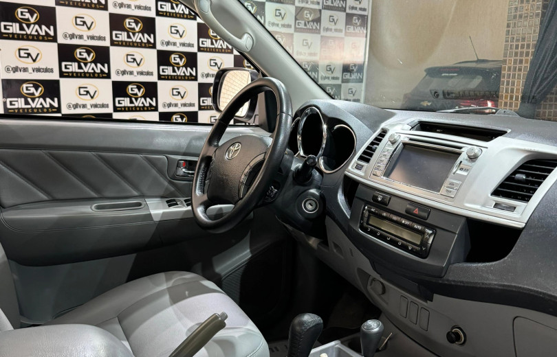 TOYOTA HILUX 2010 3.0 SRV 4X4 CD 16V TURBO INTERCOOLER DIESEL 4P AUTOMÁTICO - Carango - 126647 - Foto 9 TOYOTA HILUX 2010 3.0 SRV 4X4 CD 16V TURBO INTERCOOLER DIESEL 4P AUTOMÁTICO - Carango 126647 - Foto 9