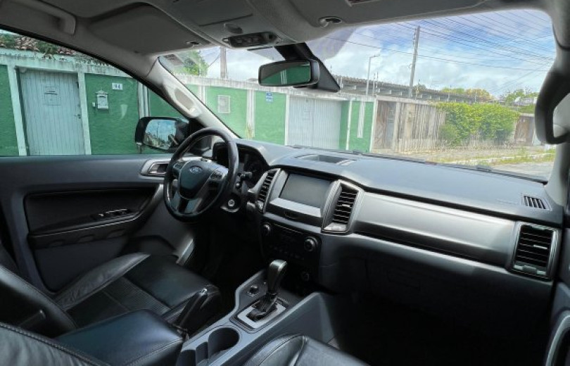 FORD RANGER 2017 3.2 LIMITED 4x4 CD DIESEL 4P AUTOMÁTICO - Carango - 127398 - Foto 8 FORD RANGER 2017 3.2 LIMITED 4x4 CD DIESEL 4P AUTOMÁTICO - Carango 127398 - Foto 8