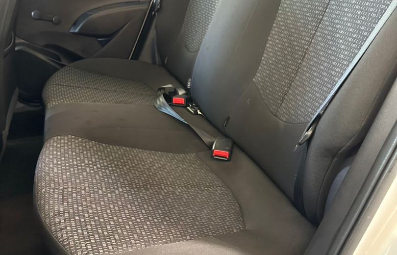 HYUNDAI HB20 2019 1.0 UNIQUE 12V FLEX 4P MANUAL - Carango - 127365 - Foto 7 HYUNDAI HB20 2019 1.0 UNIQUE 12V FLEX 4P MANUAL - Carango 127365 - Foto 7