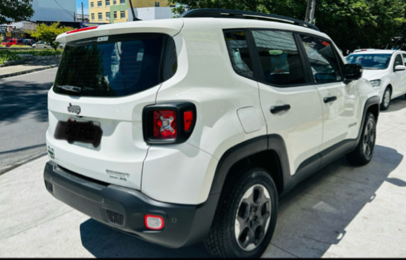 JEEP RENEGADE 2017 2.0 16V TURBO DIESEL SPORT 4P 4X4 AUTOMÁTICO - Carango - 126998 - Foto 4 JEEP RENEGADE 2017 2.0 16V TURBO DIESEL SPORT 4P 4X4 AUTOMÁTICO - Carango 126998 - Foto 4