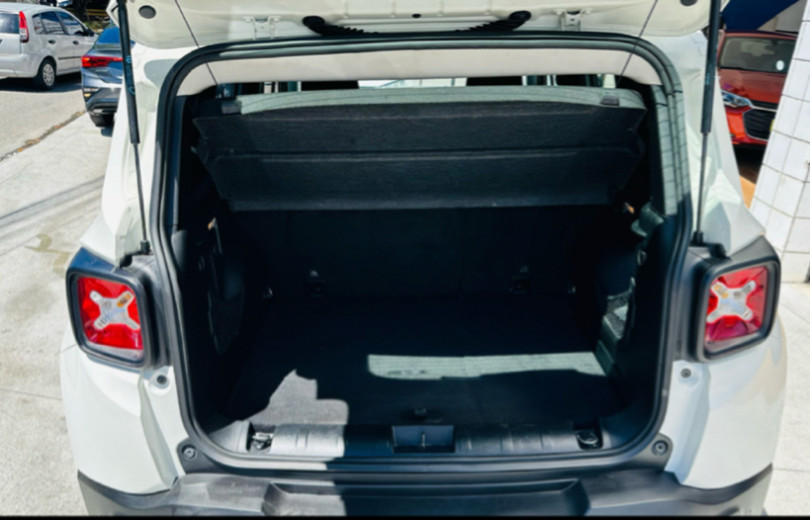 JEEP RENEGADE 2017 2.0 16V TURBO DIESEL SPORT 4P 4X4 AUTOMÁTICO - Carango - 126998 - Foto 7 JEEP RENEGADE 2017 2.0 16V TURBO DIESEL SPORT 4P 4X4 AUTOMÁTICO - Carango 126998 - Foto 7