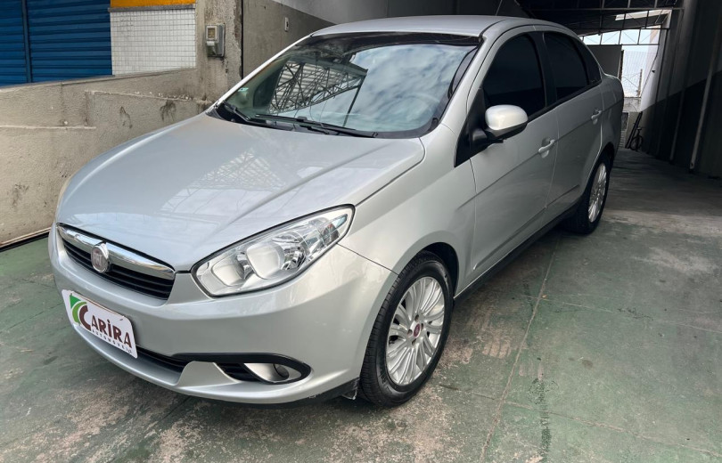 FIAT SIENA 2013 1.6 MPI ESSENCE 16V FLEX 4P MANUAL - Carango - 127533 - Foto 4 FIAT SIENA 2013 1.6 MPI ESSENCE 16V FLEX 4P MANUAL - Carango 127533 - Foto 4