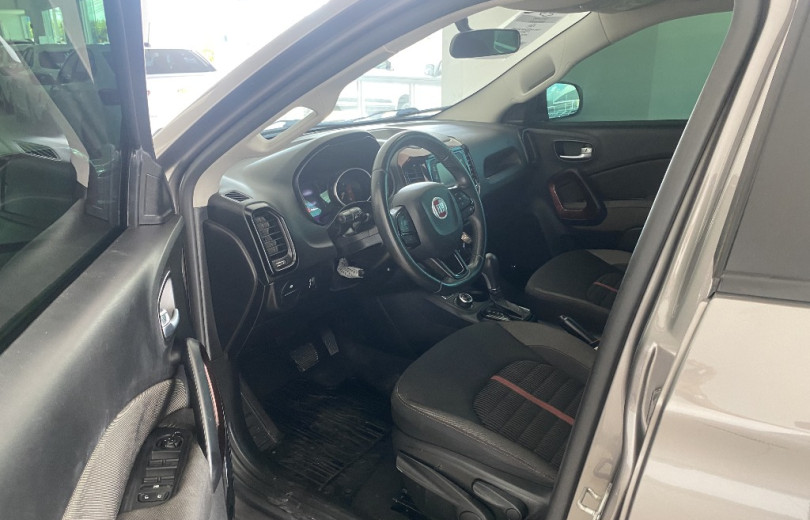 FIAT TORO 2019 2.0 16V TURBO DIESEL FREEDOM 4WD AT9 - Carango - 127796 - Foto 4 FIAT TORO 2019 2.0 16V TURBO DIESEL FREEDOM 4WD AT9 - Carango 127796 - Foto 4
