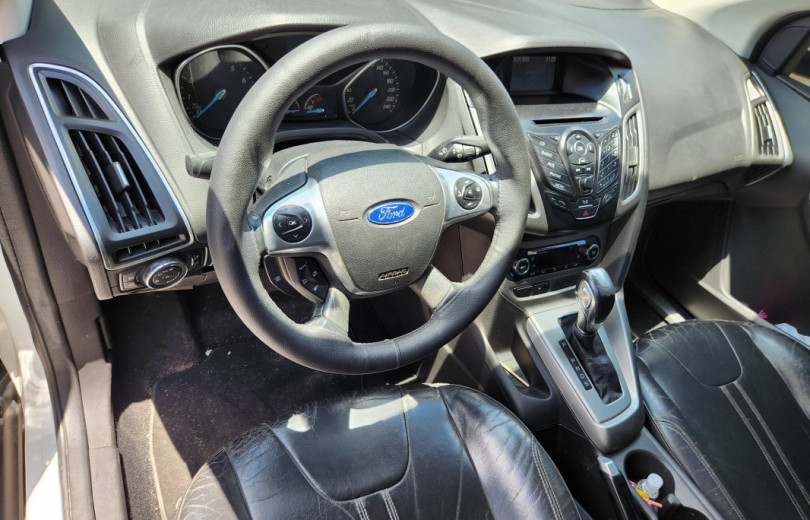 FORD FOCUS 2015  2.0 SE SEDAN AUTOMÁTICO  - Carango - 127701 - Foto 6 FORD FOCUS 2015  2.0 SE SEDAN AUTOMÁTICO  - Carango 127701 - Foto 6