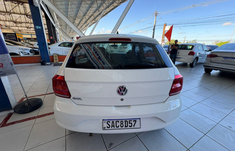 VOLKSWAGEN GOL 2023 1.0 12V MPI TOTALFLEX 4P MANUAL - Carango - 127759 - Foto 5 VOLKSWAGEN GOL 2023 1.0 12V MPI TOTALFLEX 4P MANUAL - Carango 127759 - Foto 5