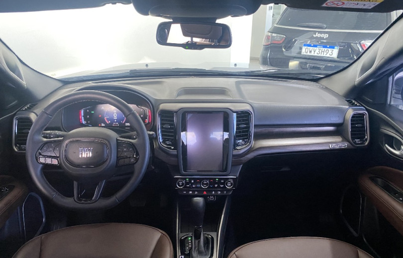 FIAT TORO 2024 2.0 16V TURBO DIESEL RANCH 4WD AT9 - Carango - 128254 - Foto 7 FIAT TORO 2024 2.0 16V TURBO DIESEL RANCH 4WD AT9 - Carango 128254 - Foto 7