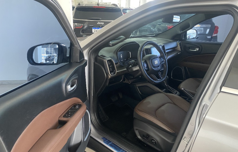 FIAT TORO 2024 2.0 16V TURBO DIESEL RANCH 4WD AT9 - Carango - 128254 - Foto 4 FIAT TORO 2024 2.0 16V TURBO DIESEL RANCH 4WD AT9 - Carango 128254 - Foto 4