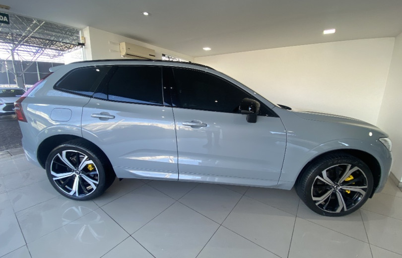 VOLVO XC60 2024 2.0 T8 RECHARGE ULTIMATE DARK AWD GEARTRONIC - Carango - 128950 - Foto 10 VOLVO XC60 2024 2.0 T8 RECHARGE ULTIMATE DARK AWD GEARTRONIC - Carango 128950 - Foto 10