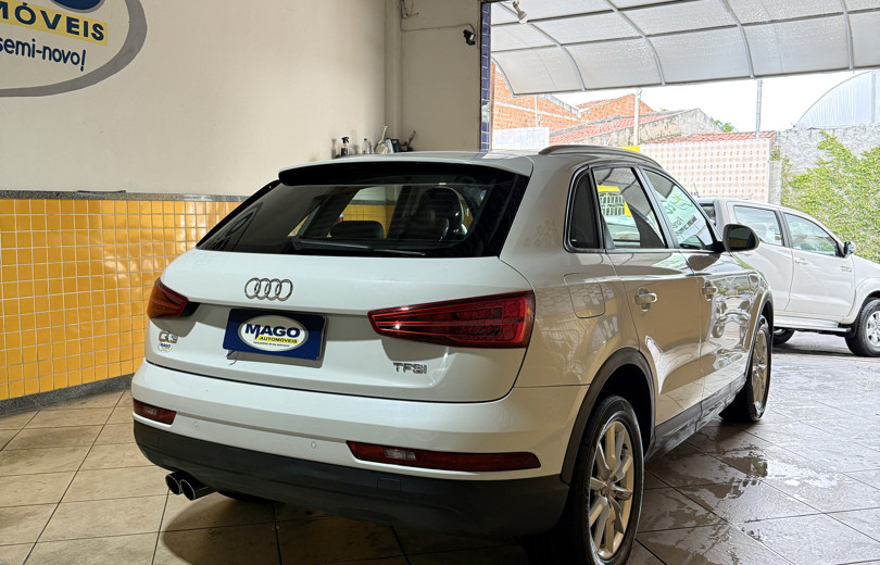 AUDI Q3 2016 1.4 TFSI ATTRACTION GASOLINA 4P S TRONIC - Carango - 129274 - Foto 6 AUDI Q3 2016 1.4 TFSI ATTRACTION GASOLINA 4P S TRONIC - Carango 129274 - Foto 6
