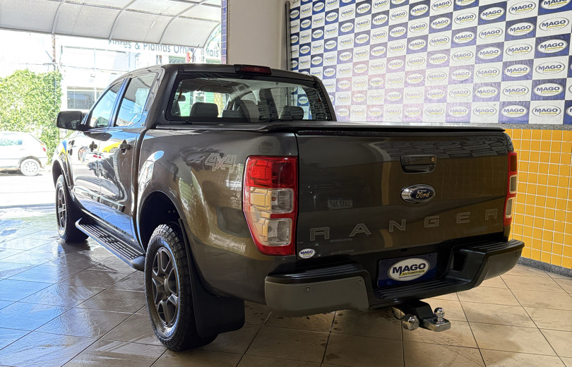 FORD RANGER 2019 2.2 XLS 4X4 CD 16V DIESEL 4P AUTOMÁTICO - Carango - 129358 - Foto 5 FORD RANGER 2019 2.2 XLS 4X4 CD 16V DIESEL 4P AUTOMÁTICO - Carango 129358 - Foto 5