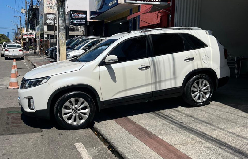 KIA SORENTO 2015 2.4 16V GASOLINA EX AUTOMÁTICO - Carango - 129315 - Foto 3 KIA SORENTO 2015 2.4 16V GASOLINA EX AUTOMÁTICO - Carango 129315 - Foto 3