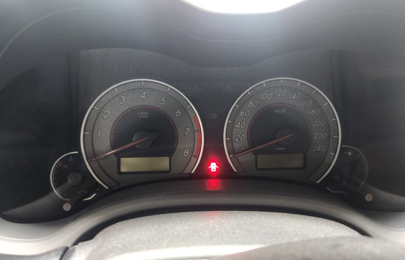 TOYOTA COROLLA 2014 1.8 GLI 16V FLEX 4P AUTOMATICO - Carango - 129351 - Foto 7 TOYOTA COROLLA 2014 1.8 GLI 16V FLEX 4P AUTOMATICO - Carango 129351 - Foto 7