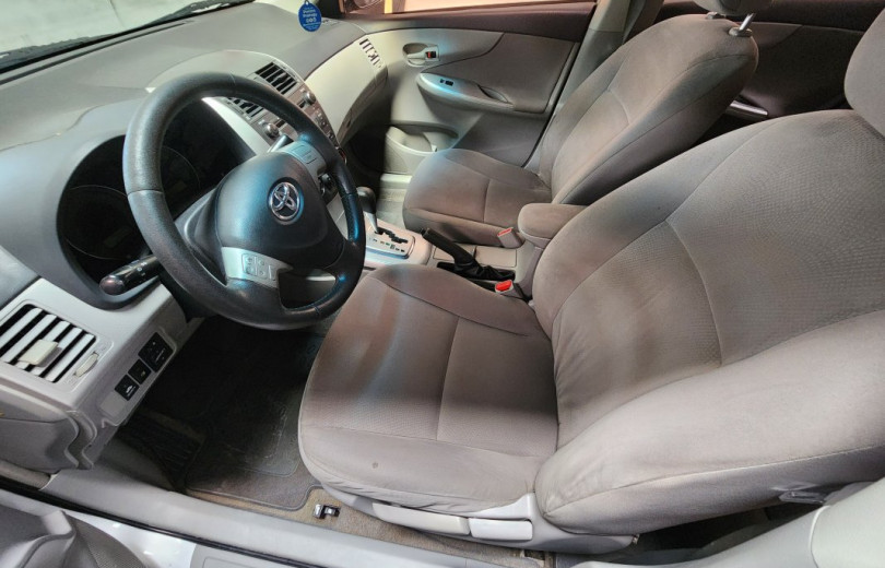 TOYOTA COROLLA 2014 1.8 GLI 16V FLEX 4P AUTOMATICO - Carango - 129351 - Foto 8 TOYOTA COROLLA 2014 1.8 GLI 16V FLEX 4P AUTOMATICO - Carango 129351 - Foto 8