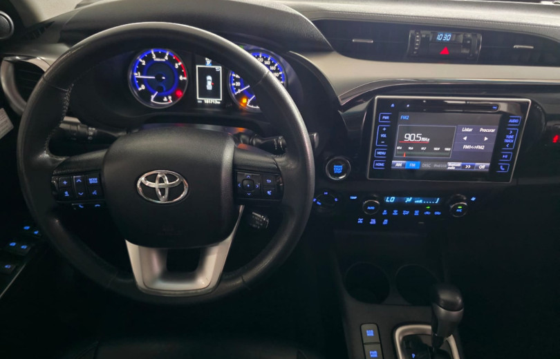 TOYOTA HILUX 2016 2.8 SRX 4X4 CD 16V DIESEL 4P AUTOMÁTICO - Carango - 129246 - Foto 10 TOYOTA HILUX 2016 2.8 SRX 4X4 CD 16V DIESEL 4P AUTOMÁTICO - Carango 129246 - Foto 10
