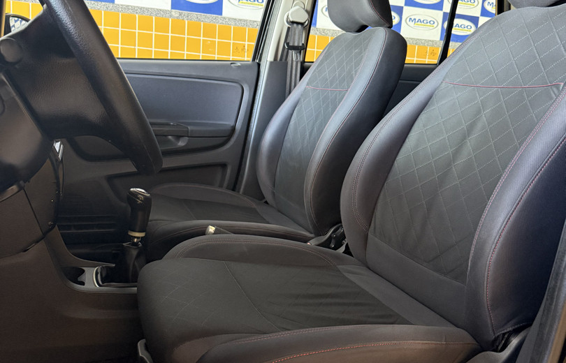 VOLKSWAGEN FOX 2013 1.6 MI PRIME 8V FLEX 4P MANUAL - Carango - 129326 - Foto 8 VOLKSWAGEN FOX 2013 1.6 MI PRIME 8V FLEX 4P MANUAL - Carango 129326 - Foto 8