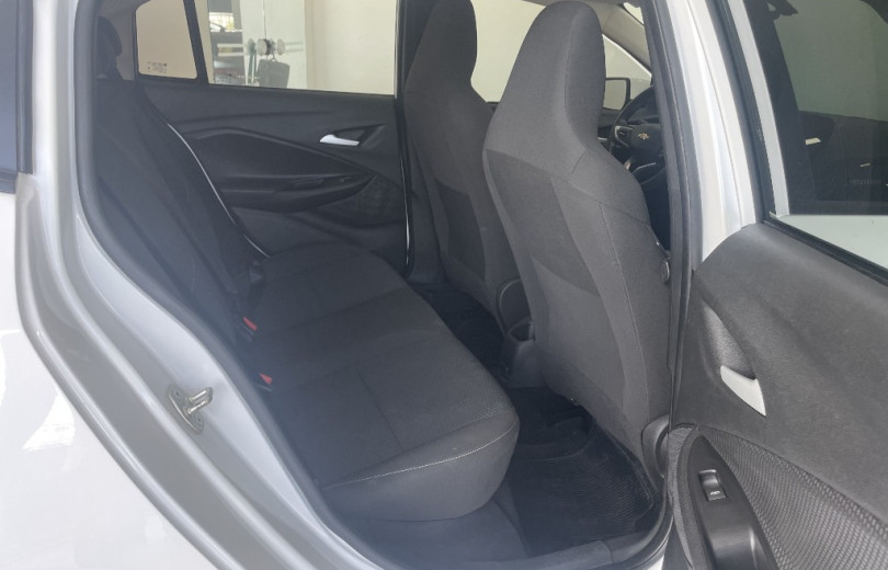 CHEVROLET ONIX 2024 1.0 FLEX LT MANUAL - Carango - 129814 - Foto 9 CHEVROLET ONIX 2024 1.0 FLEX LT MANUAL - Carango 129814 - Foto 9