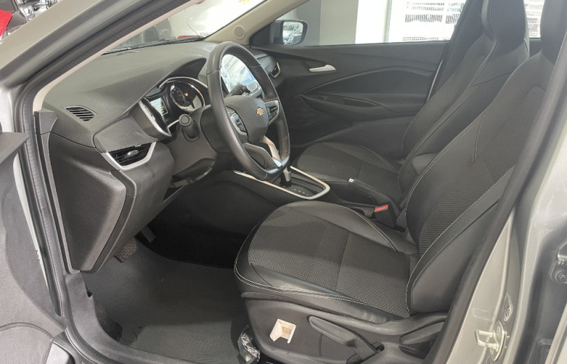 CHEVROLET ONIX 2025 1.0 TURBO FLEX PLUS LTZ AUTOMÁTICO - Carango - 129739 - Foto 4 CHEVROLET ONIX 2025 1.0 TURBO FLEX PLUS LTZ AUTOMÁTICO - Carango 129739 - Foto 4