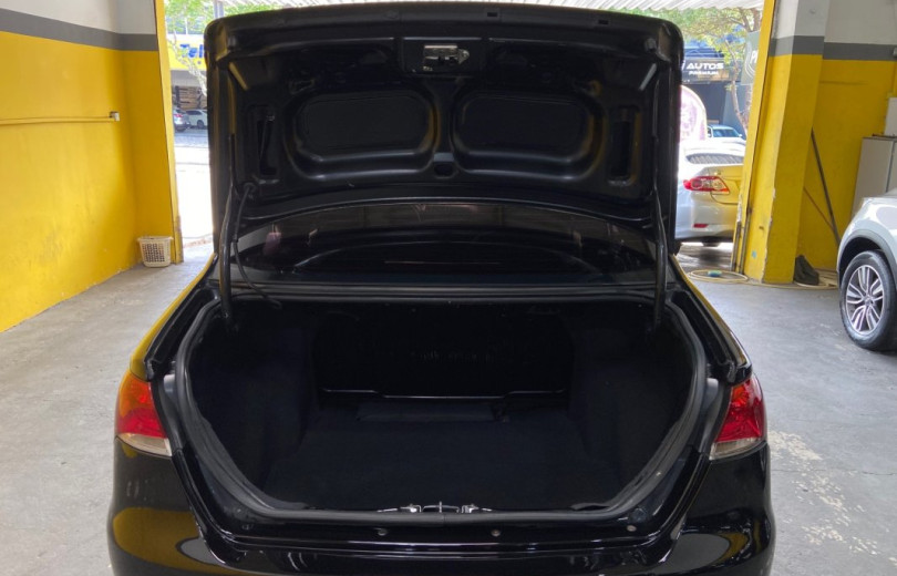 FIAT SIENA 2011 1.0 MPI EL 8V FLEX 4P MANUAL - Carango - 129809 - Foto 5 FIAT SIENA 2011 1.0 MPI EL 8V FLEX 4P MANUAL - Carango 129809 - Foto 5