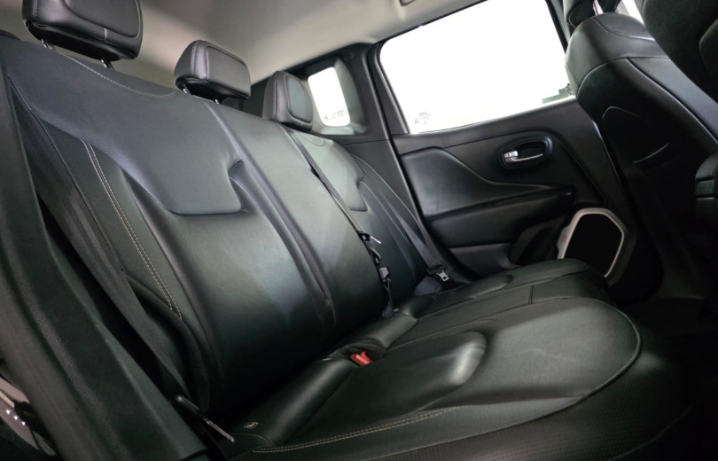 JEEP RENEGADE 2019 1.8 16V FLEX LONGITUDE 4P AUTOMÁTICO - Carango - 129748 - Foto 8 JEEP RENEGADE 2019 1.8 16V FLEX LONGITUDE 4P AUTOMÁTICO - Carango 129748 - Foto 8