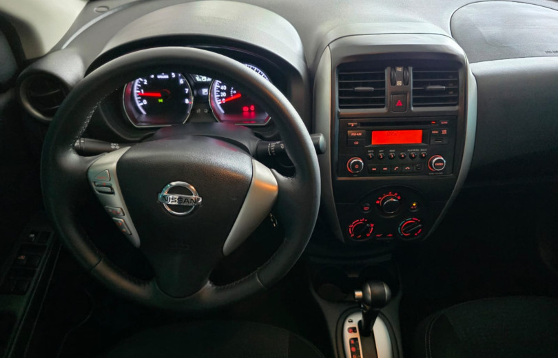 NISSAN VERSA 2018 1.6 16V FLEXSTART SV 4P XTRONIC - Carango - 129741 - Foto 10 NISSAN VERSA 2018 1.6 16V FLEXSTART SV 4P XTRONIC - Carango 129741 - Foto 10
