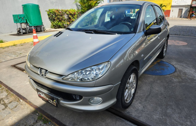 PEUGEOT 206 2008 1.6 FELINE 16V FLEX 4P MANUAL - Carango - 129770 - Foto 1 PEUGEOT 206 2008 1.6 FELINE 16V FLEX 4P MANUAL - Carango 129770 - Foto 1