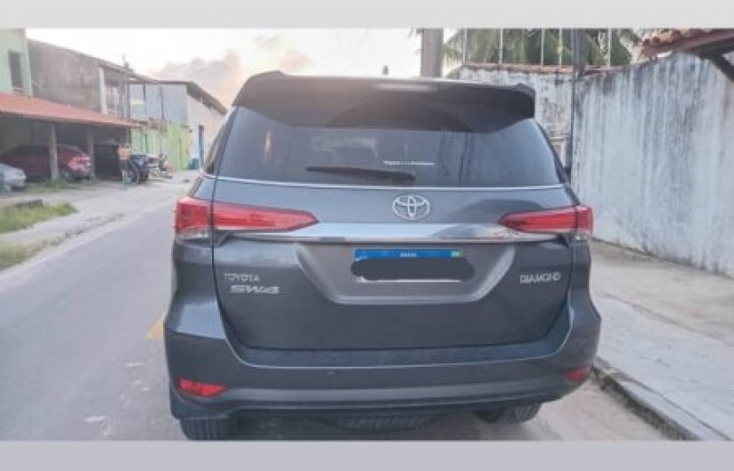 TOYOTA HILUX SW4 2020 2.8 SW4 DIAMOND 4X4 7 LUGARES 16V TURBO  DIESEL 4P AUTOMÁTICO  - Carango - 129898 - Foto 3 TOYOTA HILUX SW4 2020 2.8 SW4 DIAMOND 4X4 7 LUGARES 16V TURBO  DIESEL 4P AUTOMÁTICO  - Carango 129898 - Foto 3